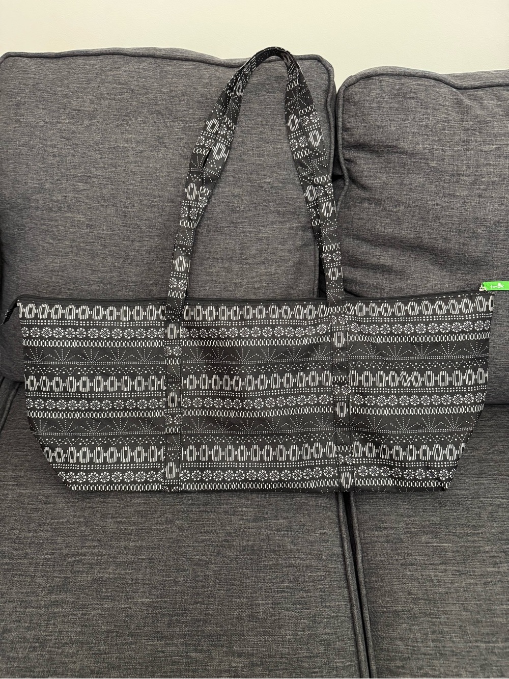 Sanuk x DSW Black and White Tribal Print YogaTote Bag - Picture 4 of 12
